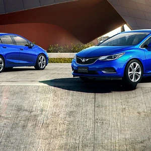 '{Category}' kategorisindeki '2017-holden-astra-sedan.jpg' medyası