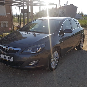 Opel Astra J Cosmo