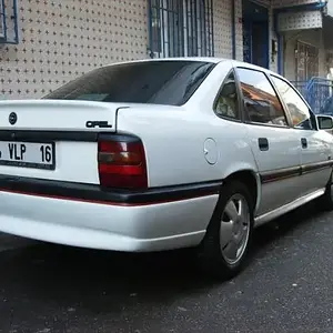 'bunlarda daha önceki vectra a'Larım :D' albümünde yer alan '96 model orjinal 240 binde 2 parça boya var 2.sahibinden almıştım :)' medyası