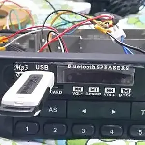 Car300 mp3 Decoder3 önden görünüm