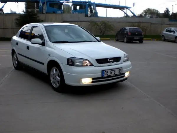 2001 Astra G Elegance AT