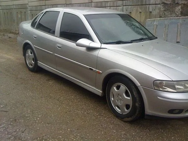 2001 Opel Vectra CD 1.8 Otomatik aracımın yandan görünümü