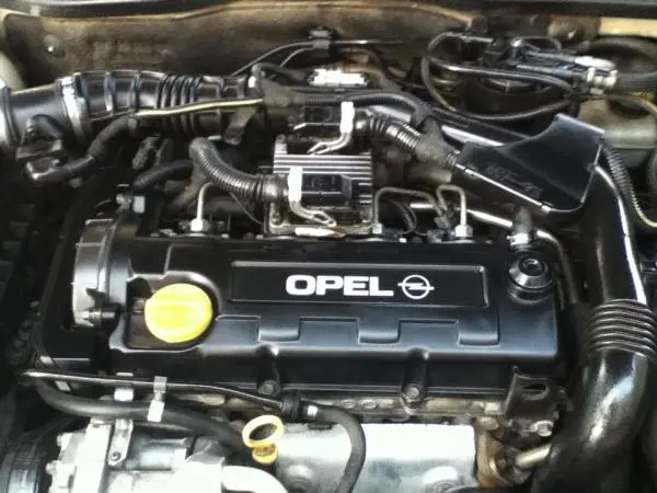 AStra G 1.7 DTi gevur ISUZU motoru :)maşaallah