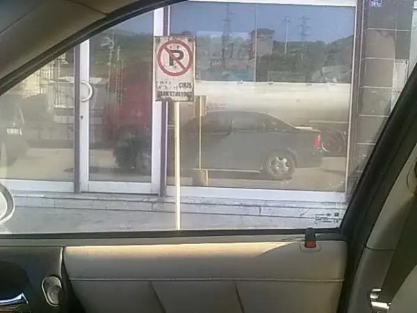 camdan yansıma :)