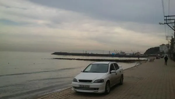 En çamurlu haliyle Tekirdağ Kumbağ sahilde
