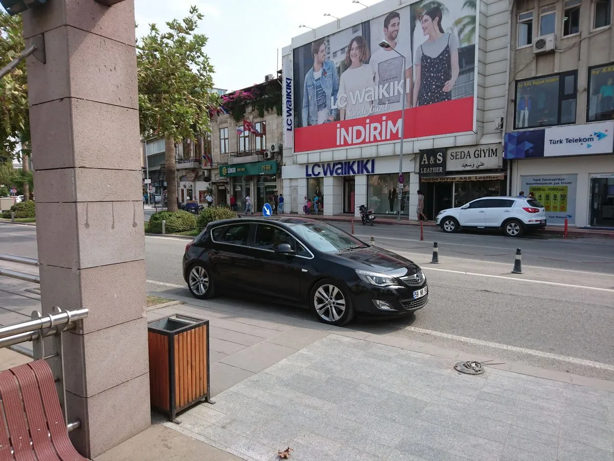 Hatay Antakya Asi Nehri Kenarı