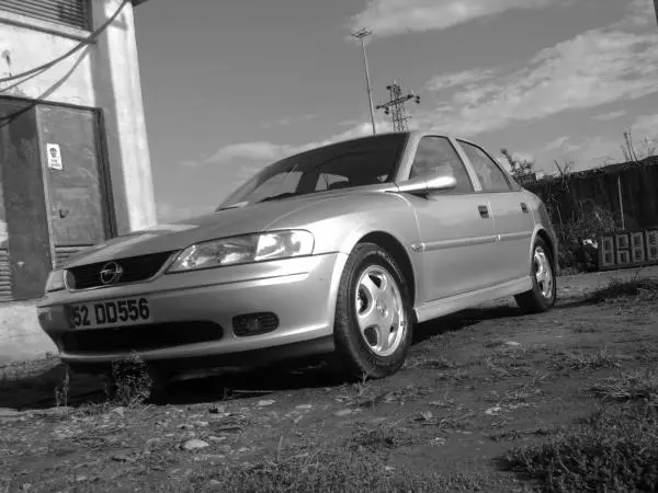 opel-vectra