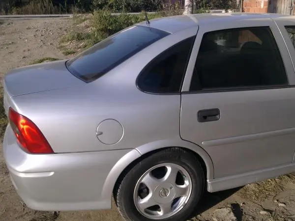 opel-vectra