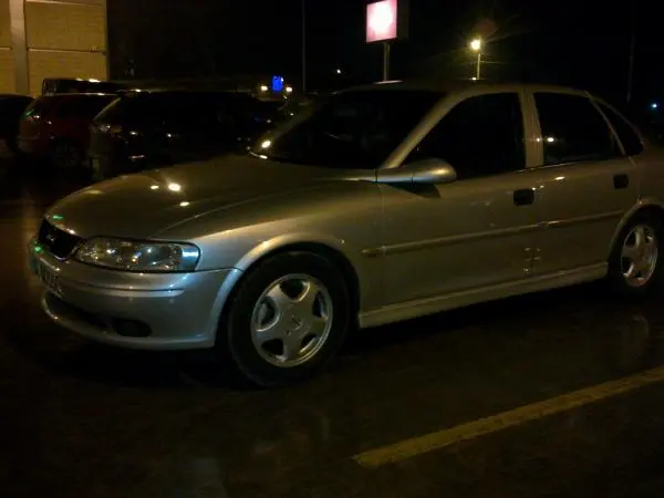 opel-vectra