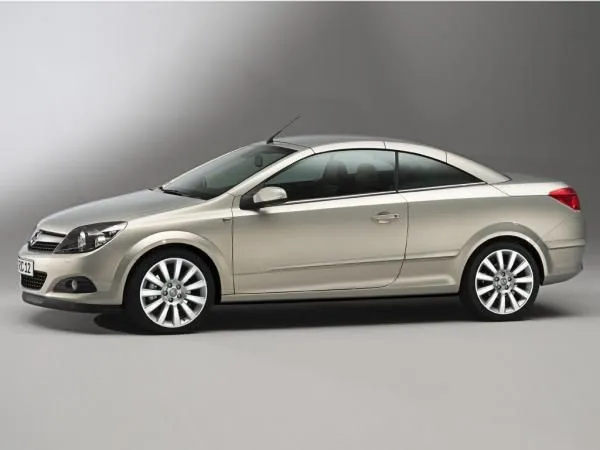 Yeni Opel Astra Sedan (Coupe)
2009 Nisan